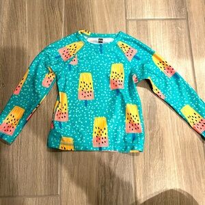 Tea Collection Rash Guard Size 4, good condition.